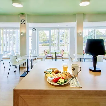 Отель B&B Hotel Aschaffenburg Ашаффенбург